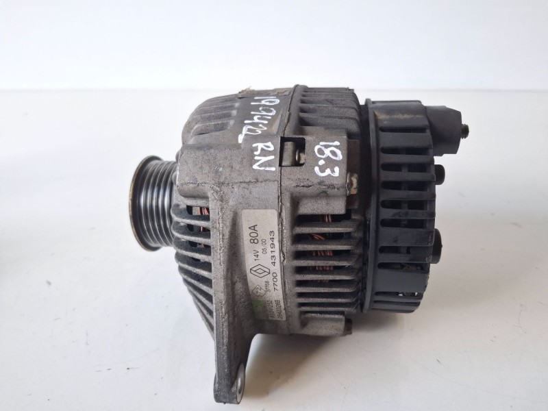 Recambio de alternador para renault megane i classic (la0) f9q736 referencia OEM IAM 7700431943  