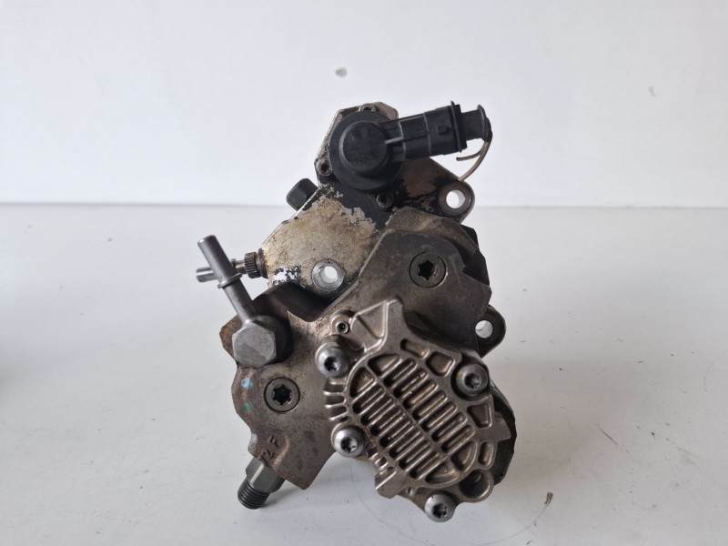 Recambio de bomba inyeccion para renault espace iv (jk0) m9r740 referencia OEM IAM 0445010099  