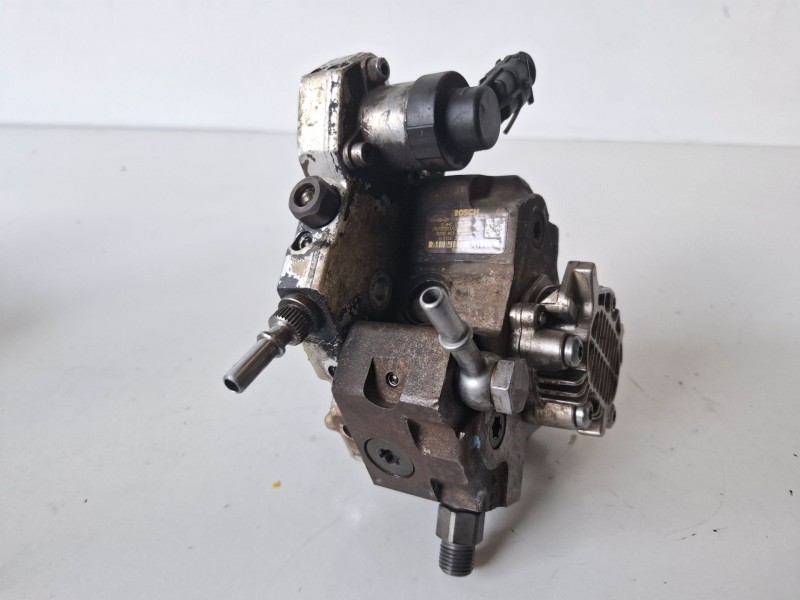 Recambio de bomba inyeccion para renault espace iv (jk0) m9r740 referencia OEM IAM 0445010099  