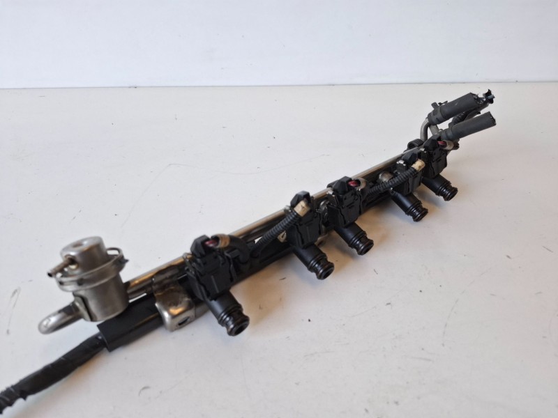 Recambio de rampa inyectora para seat toledo (1m2) agz referencia OEM IAM 071133317A  