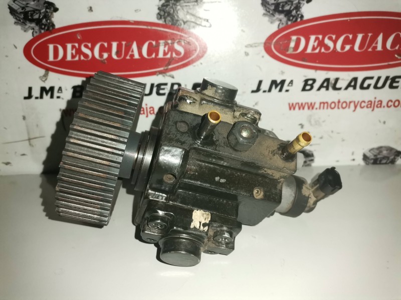 Recambio de bomba inyeccion para opel zafira b z19dt referencia OEM IAM 0445010156  