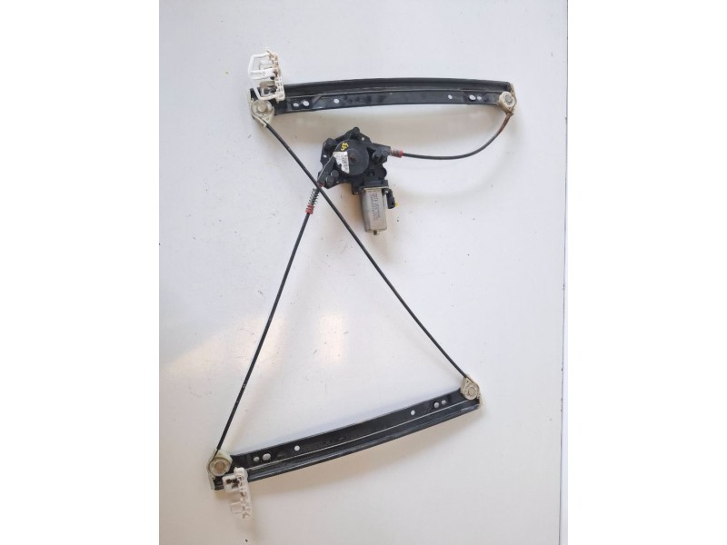 Recambio de elevalunas delantero derecho para ford fiesta (cbk) f6ja referencia OEM IAM 2S5114553AA  