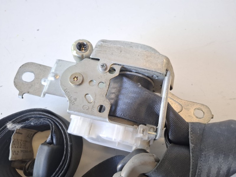 Recambio de cinturon seguridad delantero derecho para nissan pathfinder (r51) yd25 referencia OEM IAM   