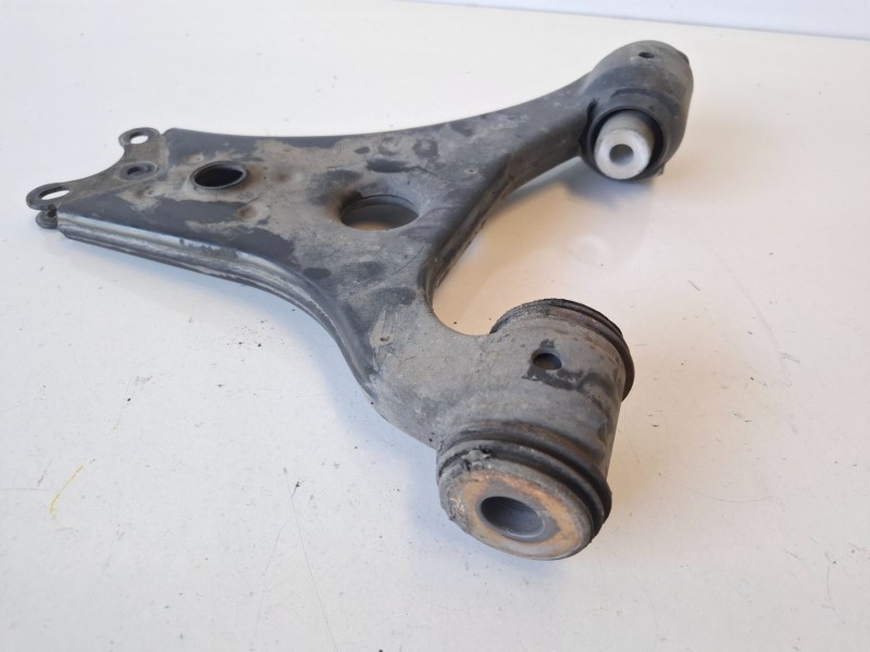 Recambio de brazo suspension inferior delantero izquierdo para mercedes-benz clase a (bm 169) 640941 referencia OEM IAM   