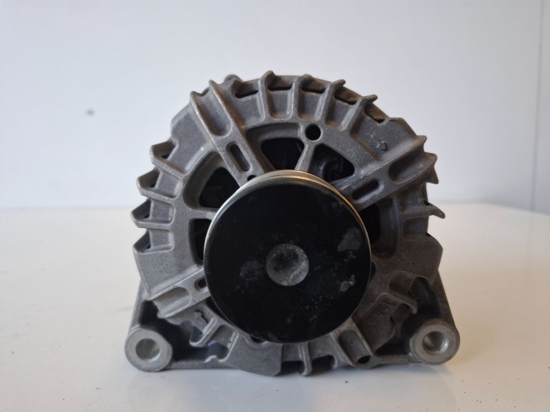 Recambio de alternador para ford mondeo berlina (ca2) txbb referencia OEM IAM   