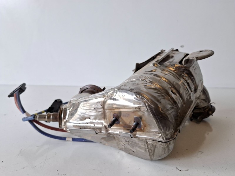 Recambio de catalizador para dacia sandero iii h4df480 referencia OEM IAM 208A05597R  