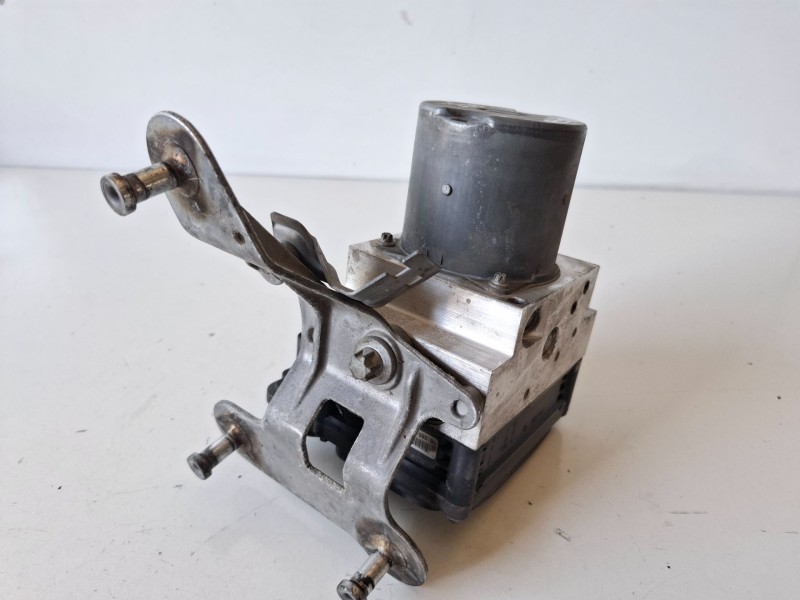 Recambio de abs para mercedes-benz clase e (bm 211) berlina 646821 referencia OEM IAM 0265250302  