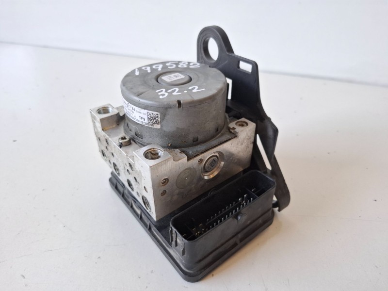 Recambio de abs para audi a3 sportback (8vf) cxx referencia OEM IAM 5Q0614517BJ  