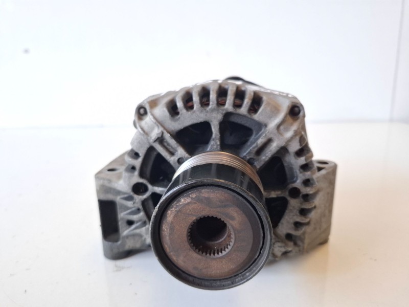 Recambio de alternador para suzuki swift berlina (rs/mz) z13dt referencia OEM IAM 3140085E00000  