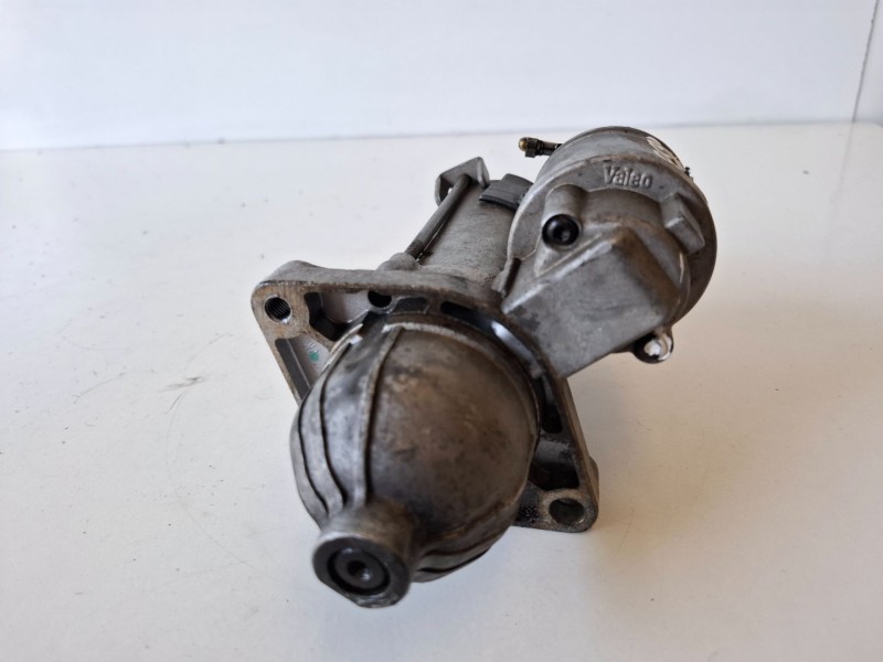 Recambio de motor arranque para suzuki swift berlina (rs/mz) z13dt referencia OEM IAM D6G33  