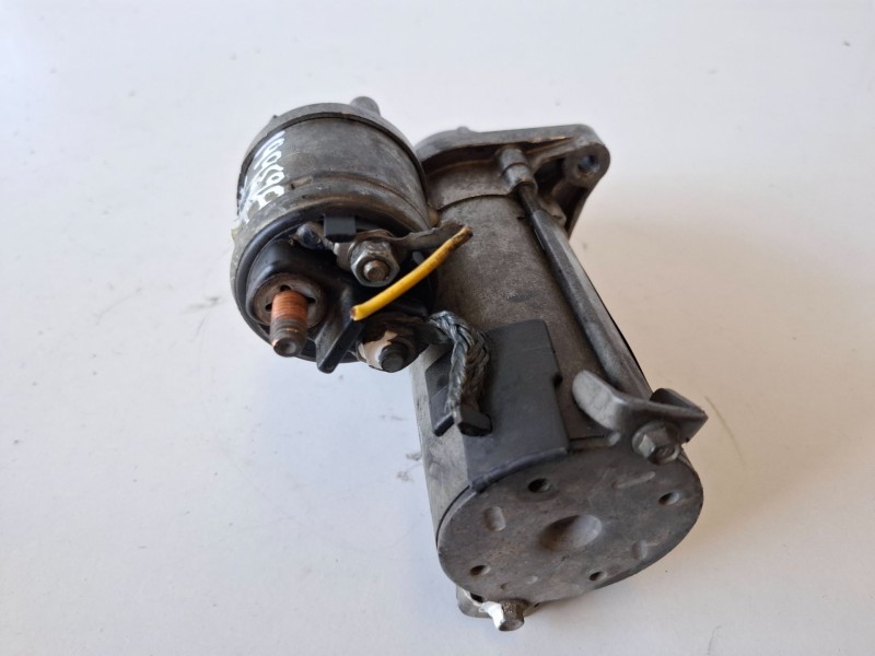 Recambio de motor arranque para suzuki swift berlina (rs/mz) z13dt referencia OEM IAM D6G33  