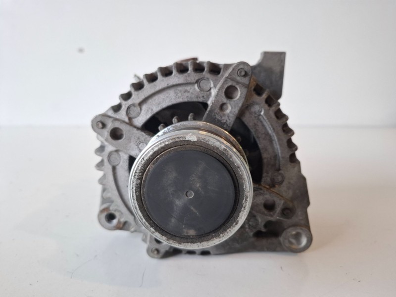 Recambio de alternador para toyota yaris (ksp9/scp9/nlp9) 1ndtv referencia OEM IAM 270600N040  