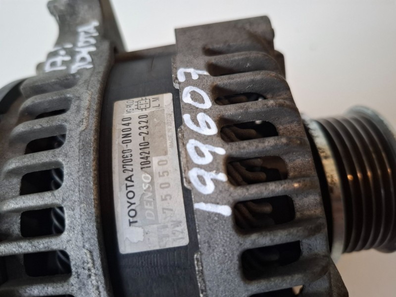 Recambio de alternador para toyota yaris (ksp9/scp9/nlp9) 1ndtv referencia OEM IAM 270600N040  