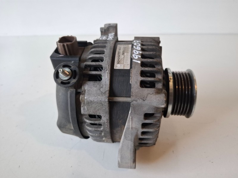 Recambio de alternador para toyota yaris (ksp9/scp9/nlp9) 1ndtv referencia OEM IAM 270600N040  
