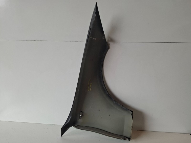 Recambio de aleta delantera izquierda para bmw serie 1 coupe (e82) n47d20c referencia OEM IAM   