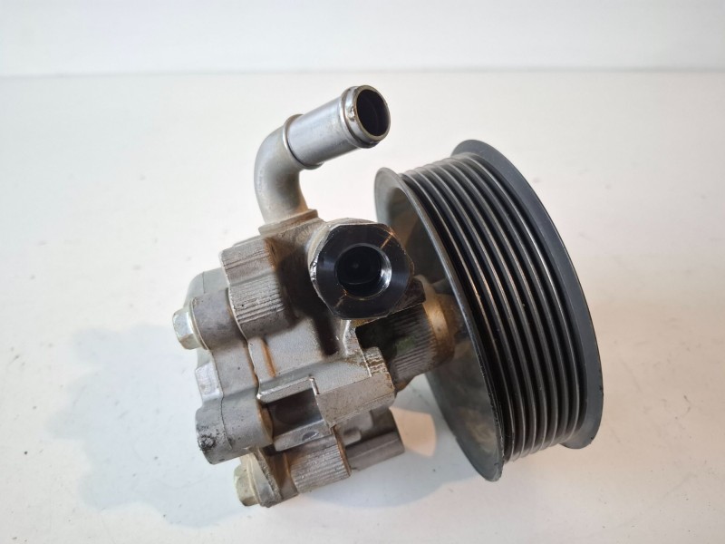 Recambio de bomba direccion para land rover discovery 276dt referencia OEM IAM   