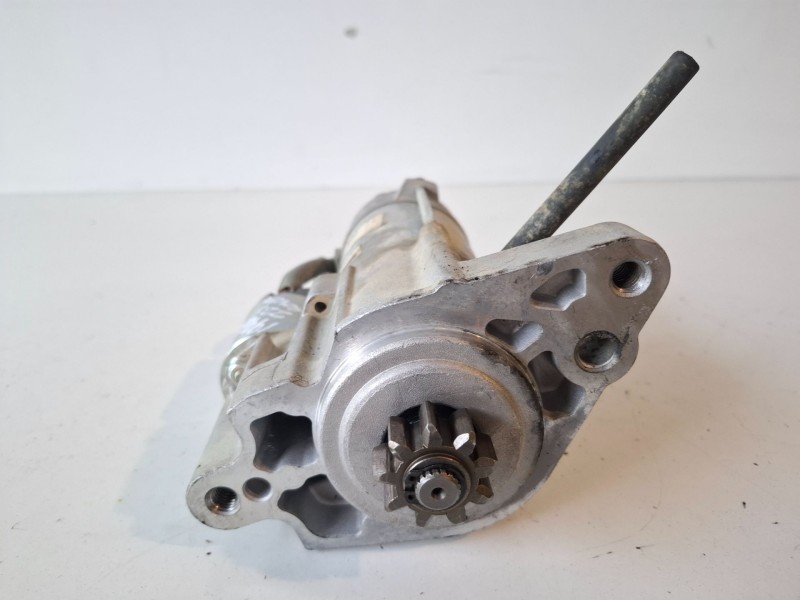 Recambio de motor arranque para land rover discovery 276dt referencia OEM IAM LRS02413  
