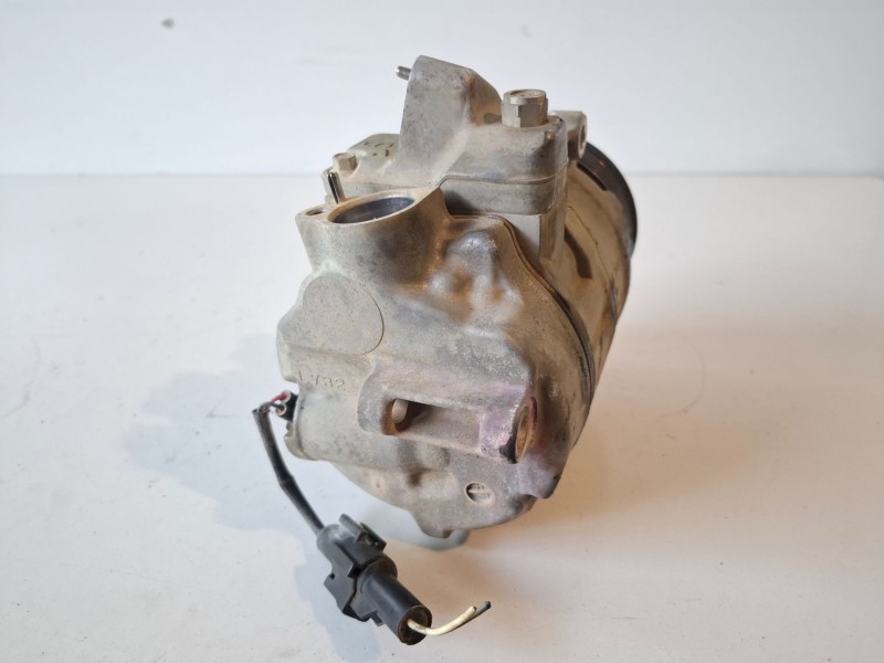 Recambio de compresor aire acondicionado para land rover discovery 276dt referencia OEM IAM 4471808381  