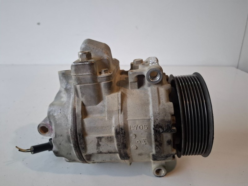 Recambio de compresor aire acondicionado para land rover discovery 276dt referencia OEM IAM 4471808381  