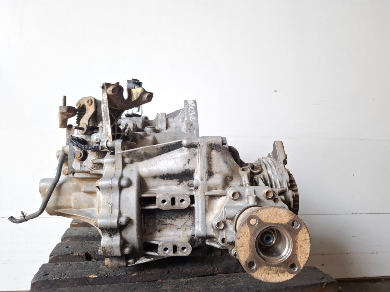 Recambio de caja cambios para nissan x-trail (t30) yd22 referencia OEM IAM   