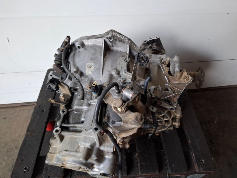Recambio de caja cambios para nissan x-trail (t30) yd22 referencia OEM IAM   