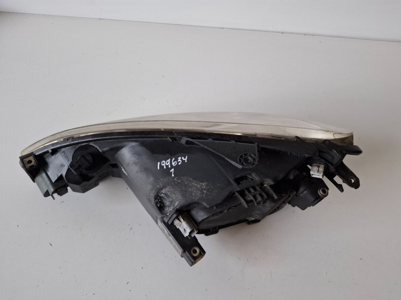 Recambio de faro derecho para peugeot 206 kfu referencia OEM IAM 9628666780  