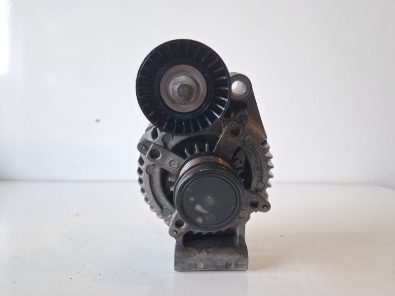 Recambio de alternador para ford mondeo sportbreak (cng) unce referencia OEM IAM DS7T10300DB  