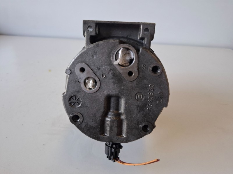 Recambio de compresor aire acondicionado para renault laguna ii (bg0) f4r712 referencia OEM IAM 8200021822  
