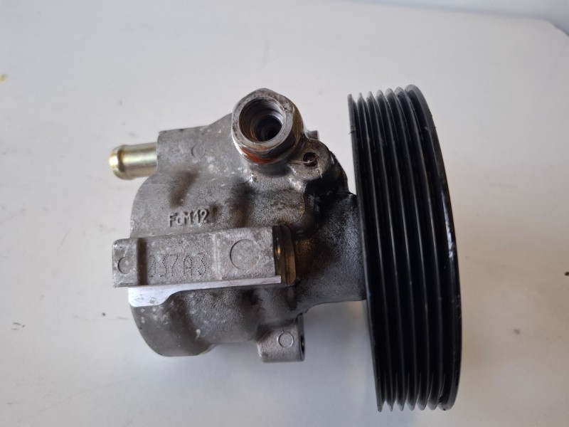 Recambio de bomba direccion para renault laguna ii (bg0) f4r712 referencia OEM IAM 26088276RY  