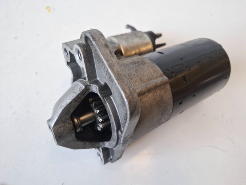 Recambio de motor arranque para renault scenic iii (jz) k9k636 referencia OEM IAM 0001136008  