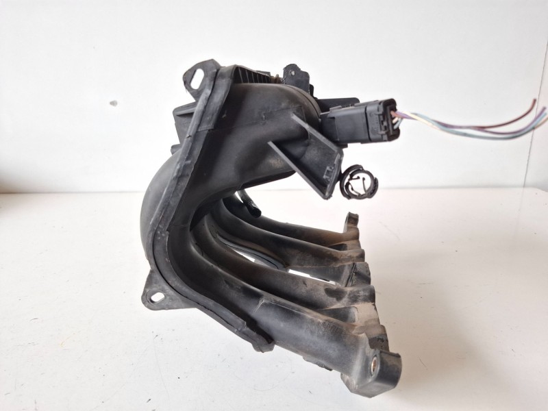 Recambio de colector admision para citroen c2 hfx referencia OEM IAM 9638425180  