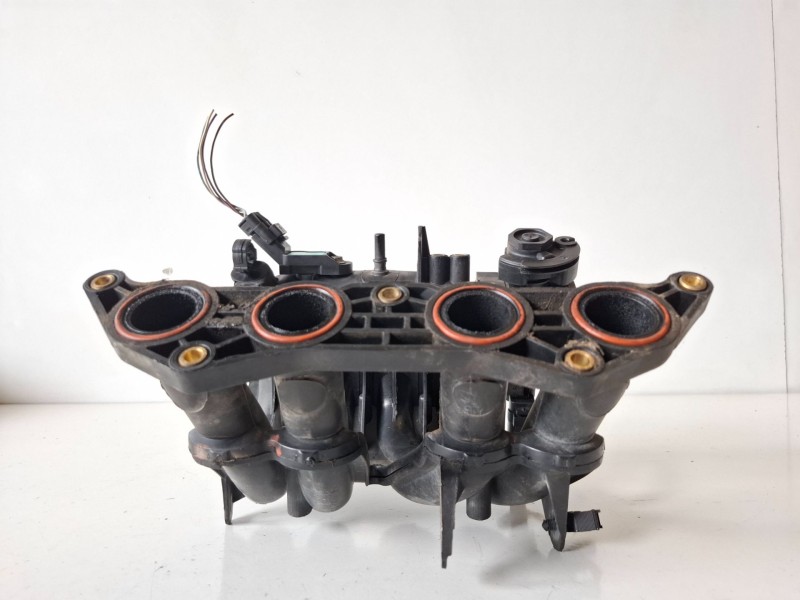 Recambio de colector admision para citroen c2 hfx referencia OEM IAM 9638425180  