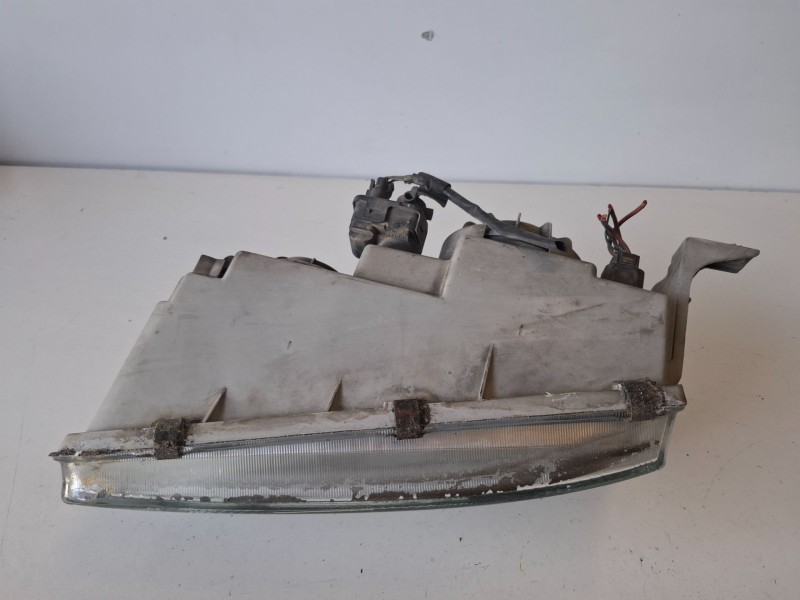 Recambio de faro derecho para hyundai h-1 () d4bf referencia OEM IAM   