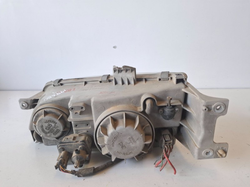 Recambio de faro derecho para hyundai h-1 () d4bf referencia OEM IAM   