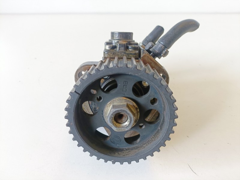 Recambio de bomba inyeccion para opel insignia berlina a20dth referencia OEM IAM 0445010193  
