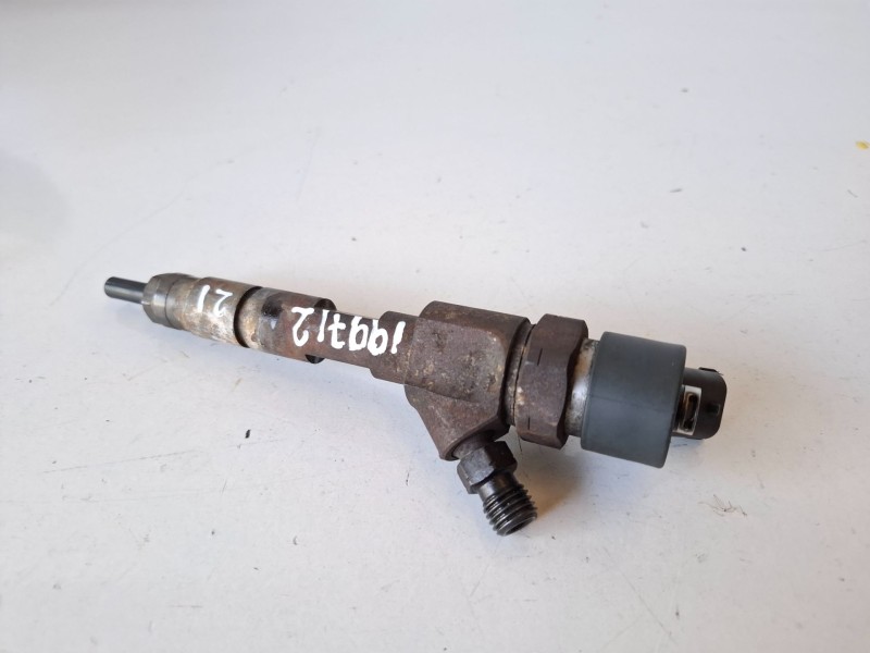 Recambio de inyector para renault scenic ii (jm) f9q800 referencia OEM IAM 0445110110B  