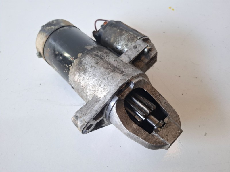 Recambio de motor arranque para mitsubishi colt cz3 berl. 3 (z30) 639939 referencia OEM IAM A0061510401  