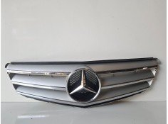 Recambio de rejilla delantera para mercedes-benz clase c (bm 204) berlina 646811 referencia OEM IAM   