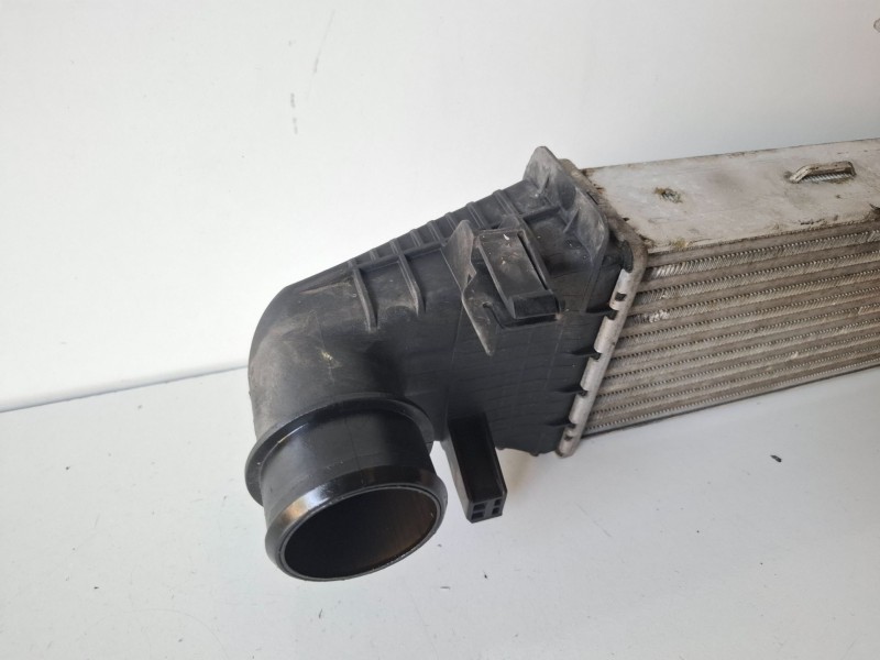 Recambio de intercooler para mercedes-benz clase c (bm 204) berlina 646811 referencia OEM IAM A2045000300  