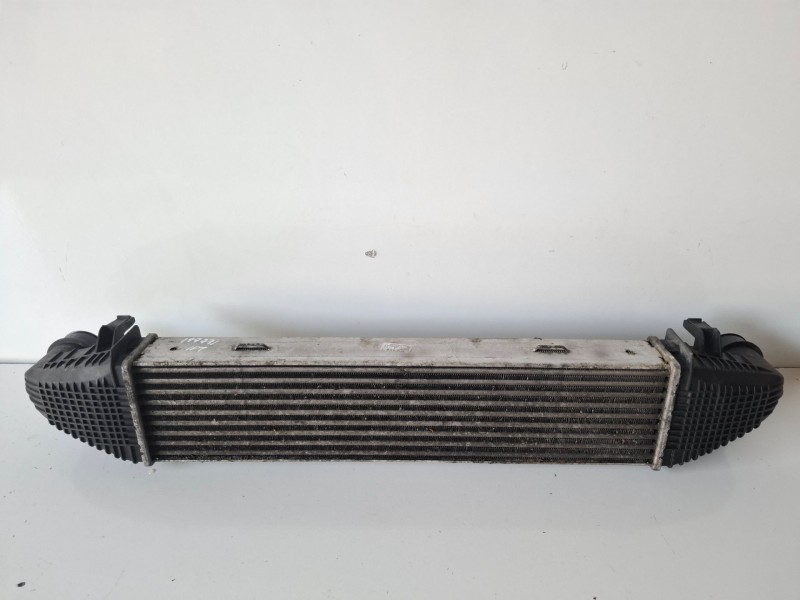Recambio de intercooler para mercedes-benz clase c (bm 204) berlina 646811 referencia OEM IAM A2045000300  