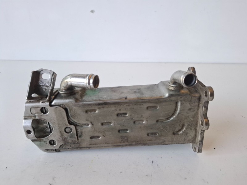 Recambio de enfriador aceite motor para mercedes-benz sprinter ii camión 651955 referencia OEM IAM A6511400675  