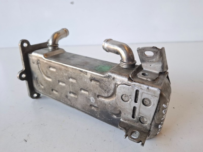 Recambio de enfriador aceite motor para mercedes-benz sprinter ii camión 651955 referencia OEM IAM A6511400675  