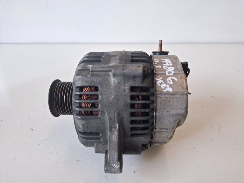 Recambio de alternador para chrysler jeep gr.cherokee (wj/wg) vm73b referencia OEM IAM 38522276F  
