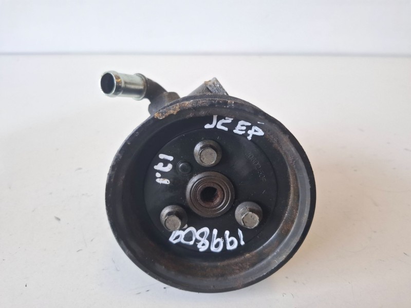 Recambio de bomba direccion para chrysler jeep gr.cherokee (wj/wg) vm73b referencia OEM IAM 26076557  