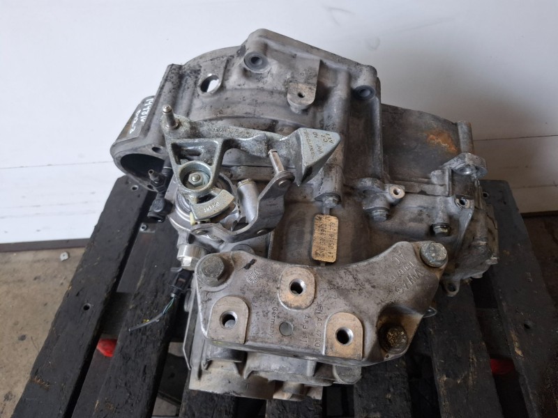 Recambio de caja cambios para volkswagen touran (1t1) azv referencia OEM IAM GNE  