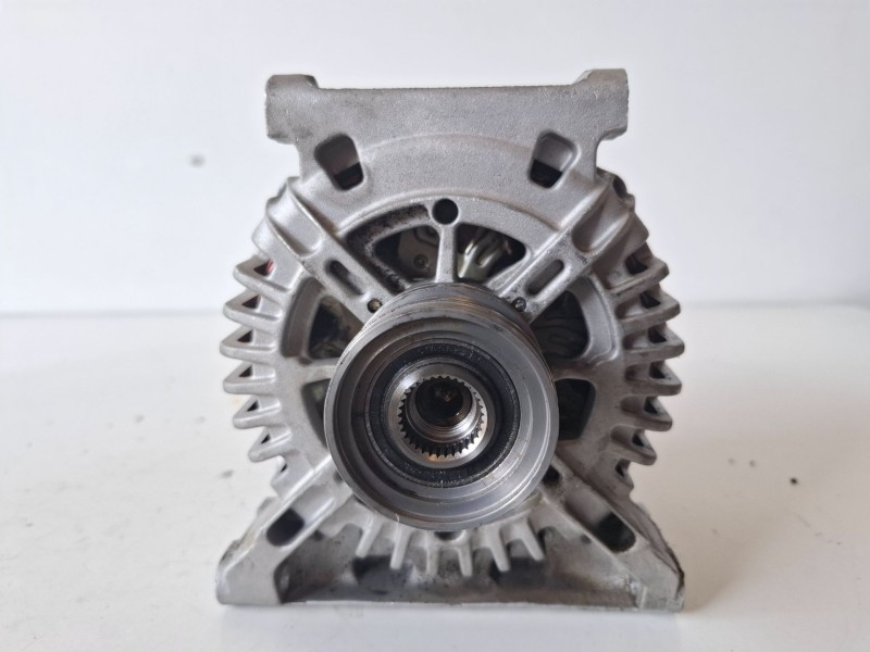 Recambio de alternador para mercedes-benz clase a (bm 169) 640940 referencia OEM IAM AI90261  