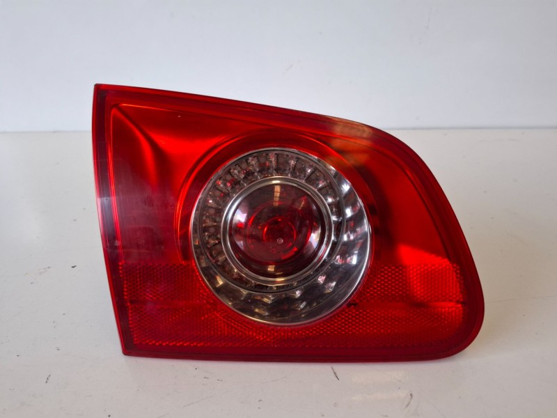 Recambio de piloto trasero izquierdo para volkswagen passat variant (3c5) cba referencia OEM IAM 3C9945093  