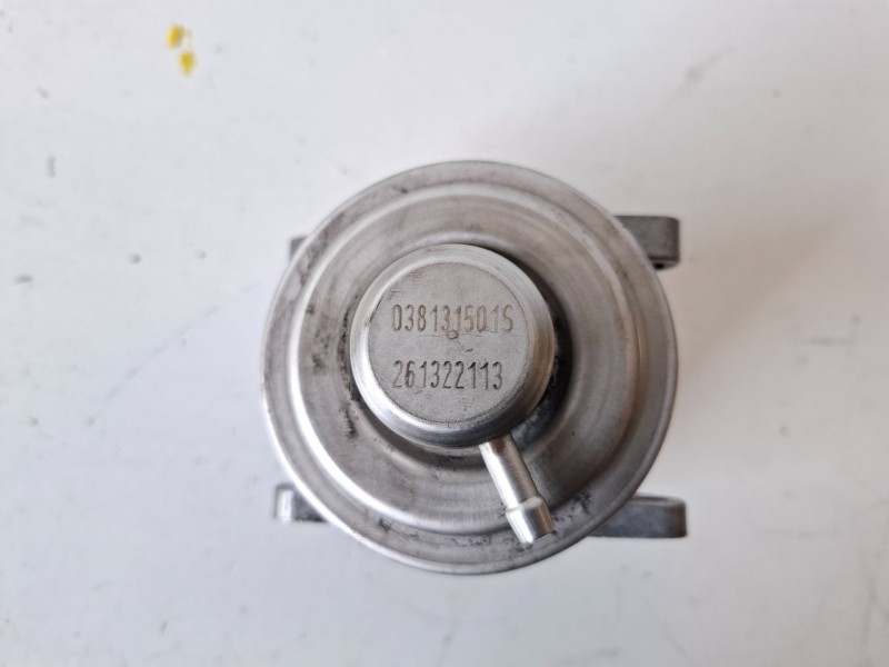 Recambio de valvula egr para volkswagen touran (1t1) azv referencia OEM IAM 038131501S  