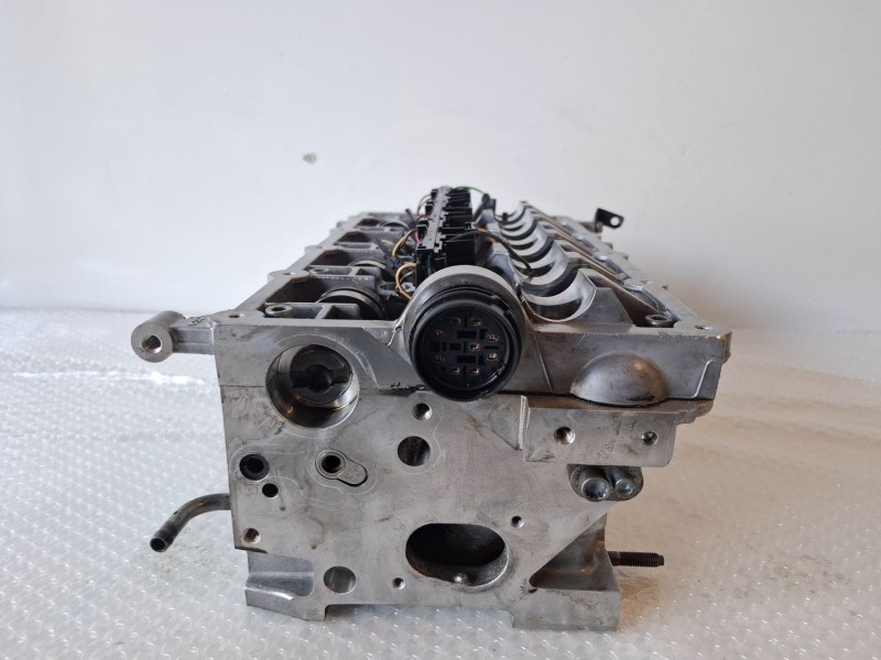 Recambio de culata para audi a4 avant (8e) bre referencia OEM IAM 03G103373A  