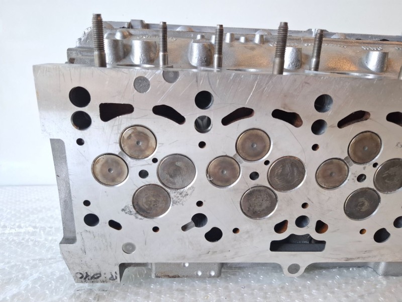 Recambio de culata para audi a4 avant (8e) bre referencia OEM IAM 03G103373A  